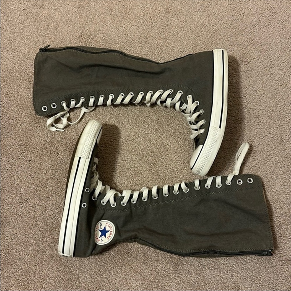 Vintage Converse All Star
Chuck Taylor Grey Knee-High
Sneakers Boots size 9